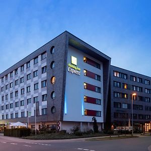 Holiday Inn Express Bremen Airport By Ihg